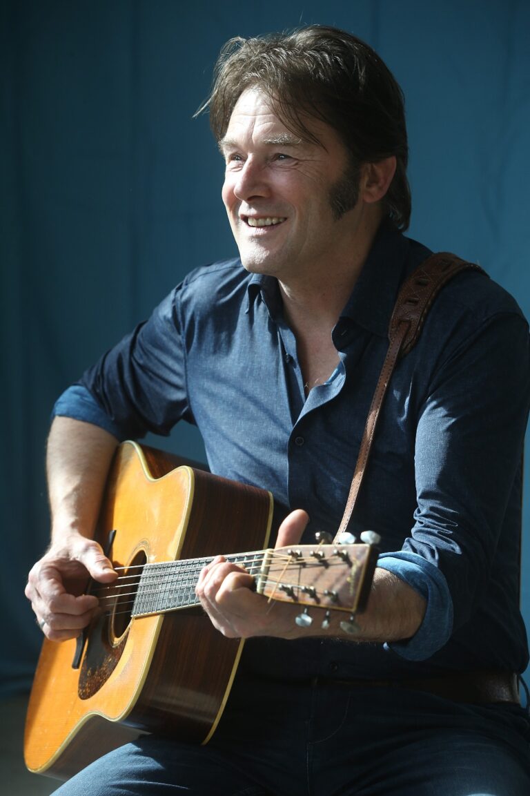 Piter wilkens, gitaar, solo, optreden, filmkerk